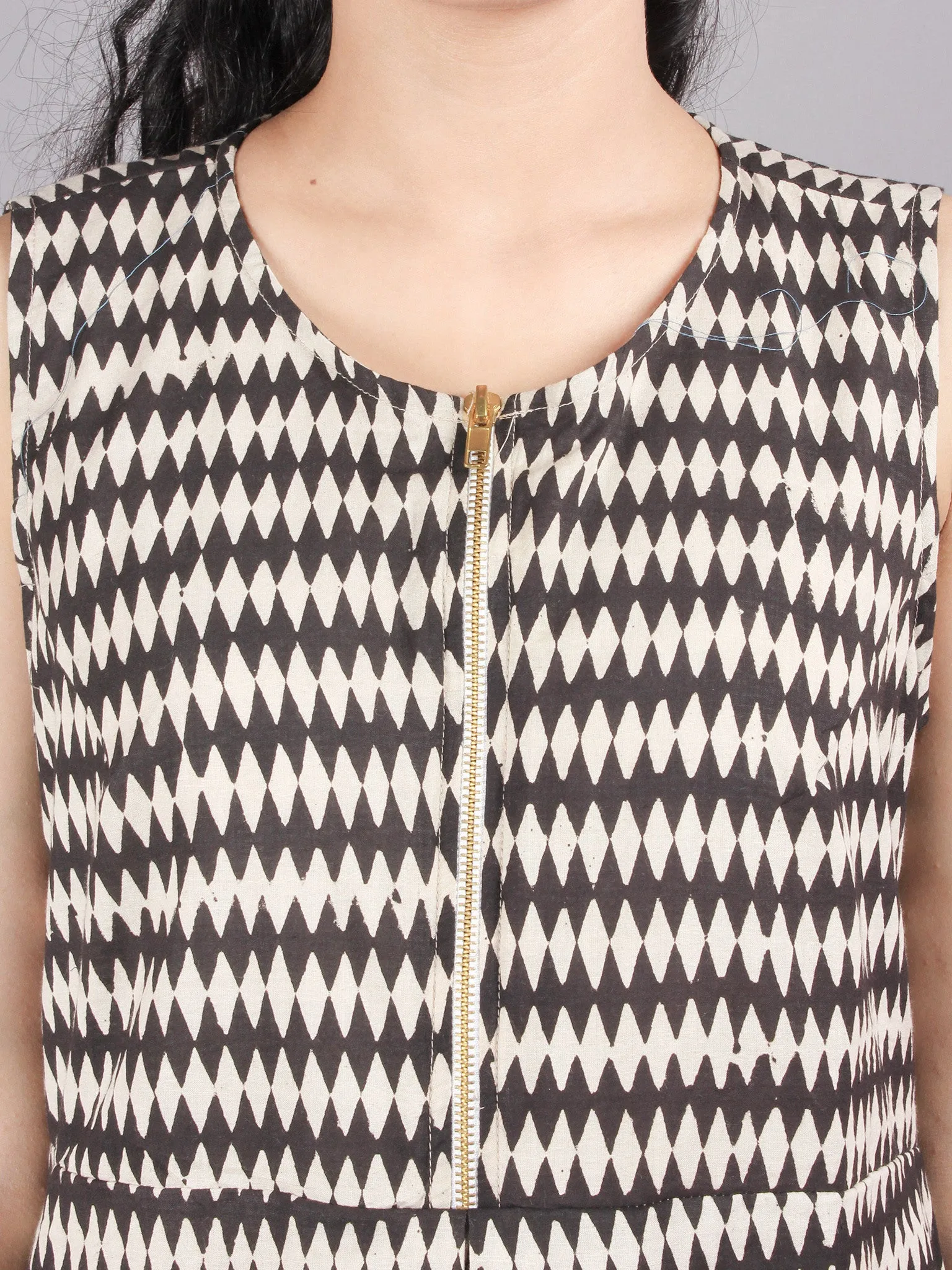 Beige and Black Hand Block Printed Zip And Flared Sleeveless Cotton Dress - D0277006