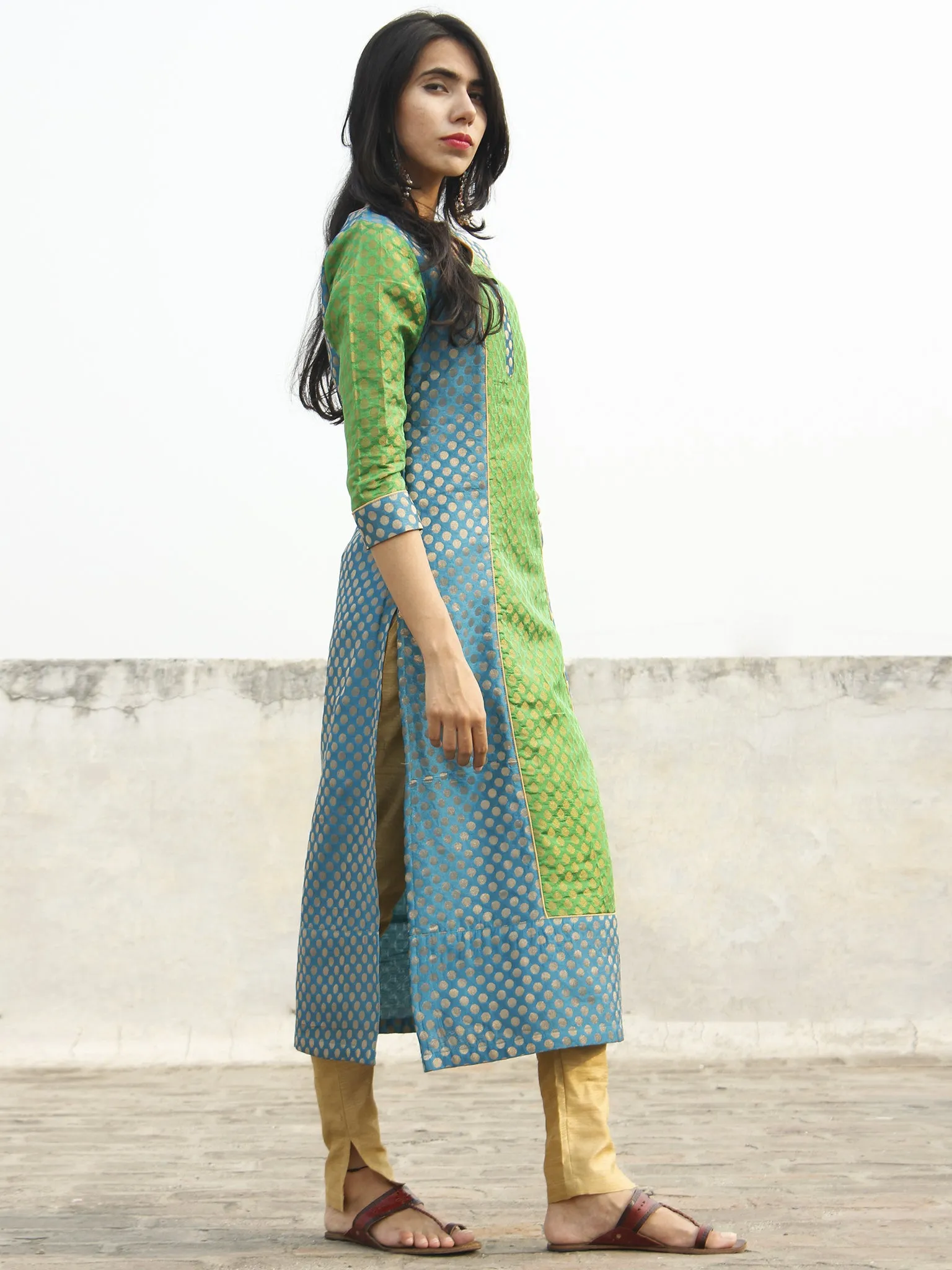 Blue Green Golden Brocade Kurta With Side Slit With Lining - D132F001