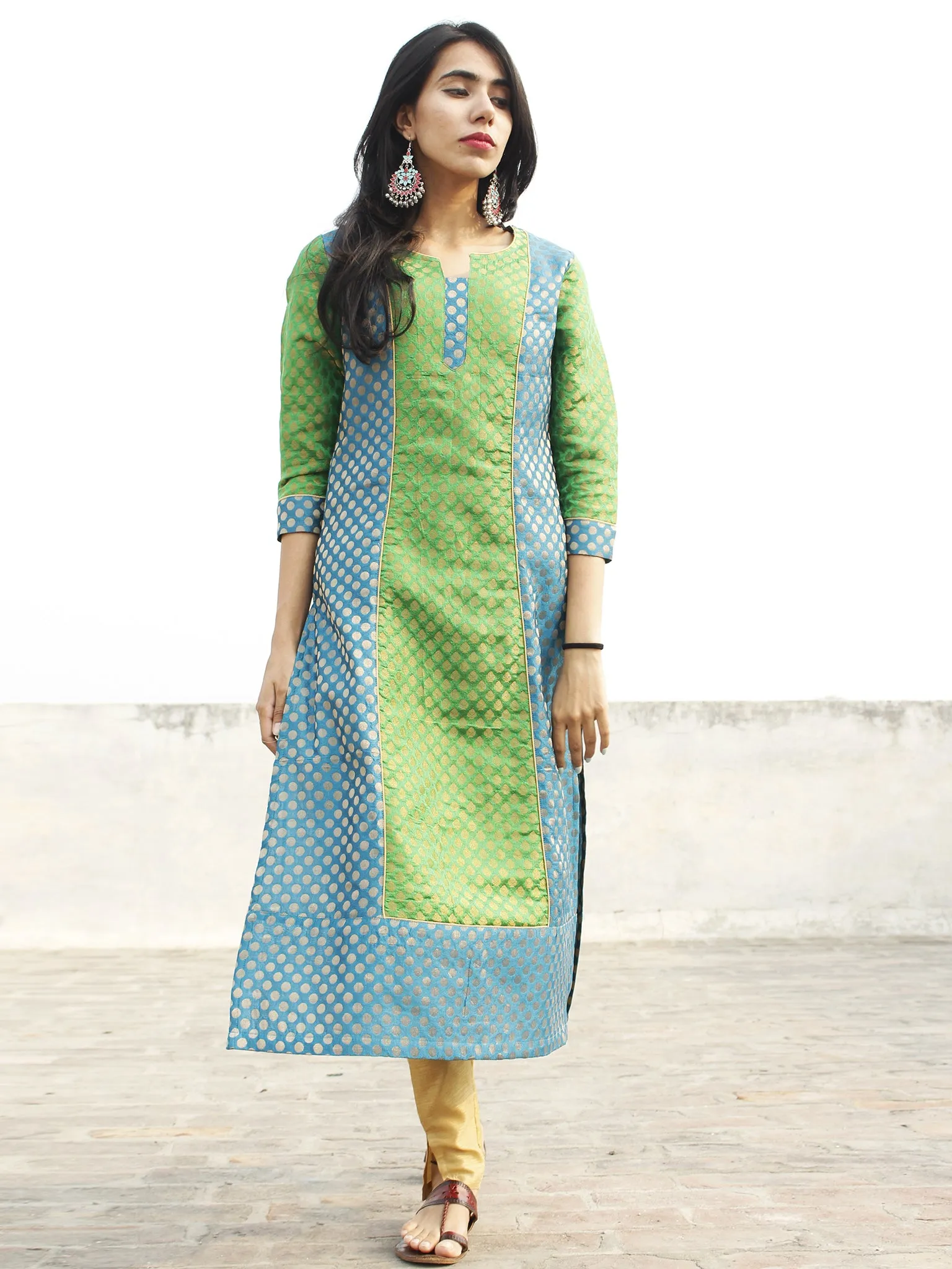 Blue Green Golden Brocade Kurta With Side Slit With Lining - D132F001