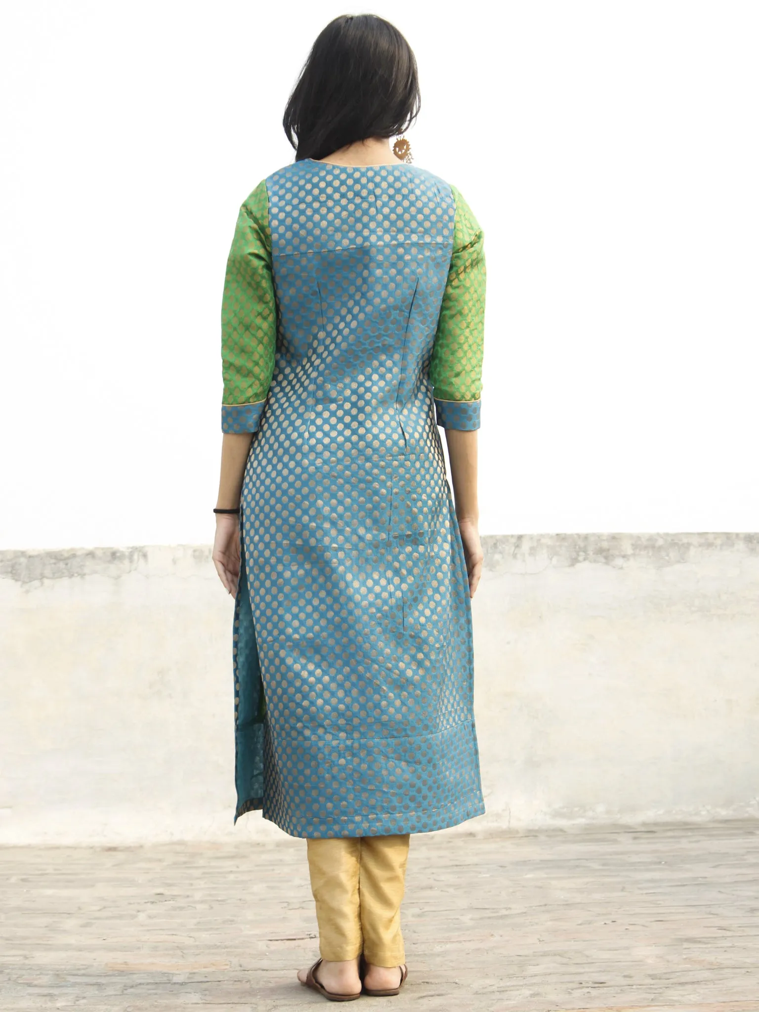 Blue Green Golden Brocade Kurta With Side Slit With Lining - D132F001
