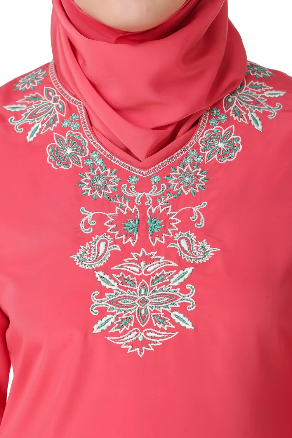 Nabila Tunic