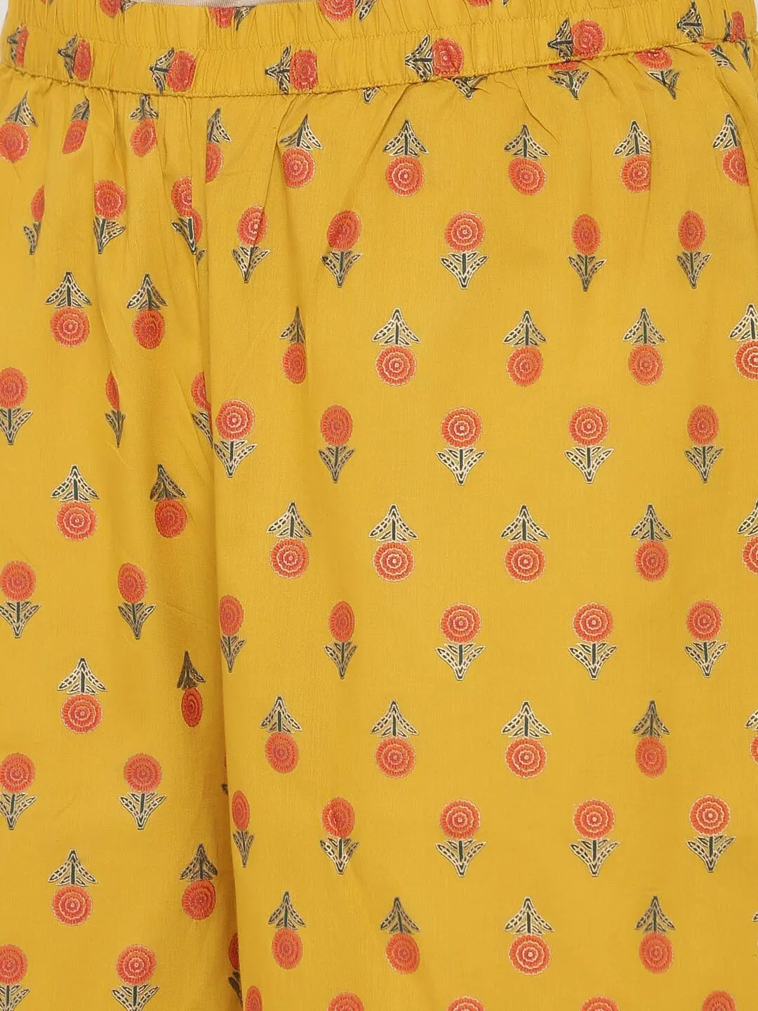 Women Mustard Printed Kurta Set